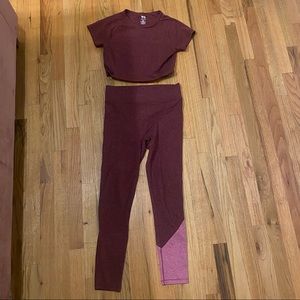 BANDIER - CROP TOP LEGGINGS WORKOUT OUTFIT